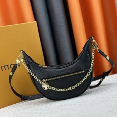 Louis Vuitton Hobo Bags